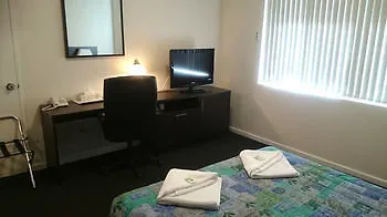Sanno Marracoonda Perth Airport Hotel 3*,