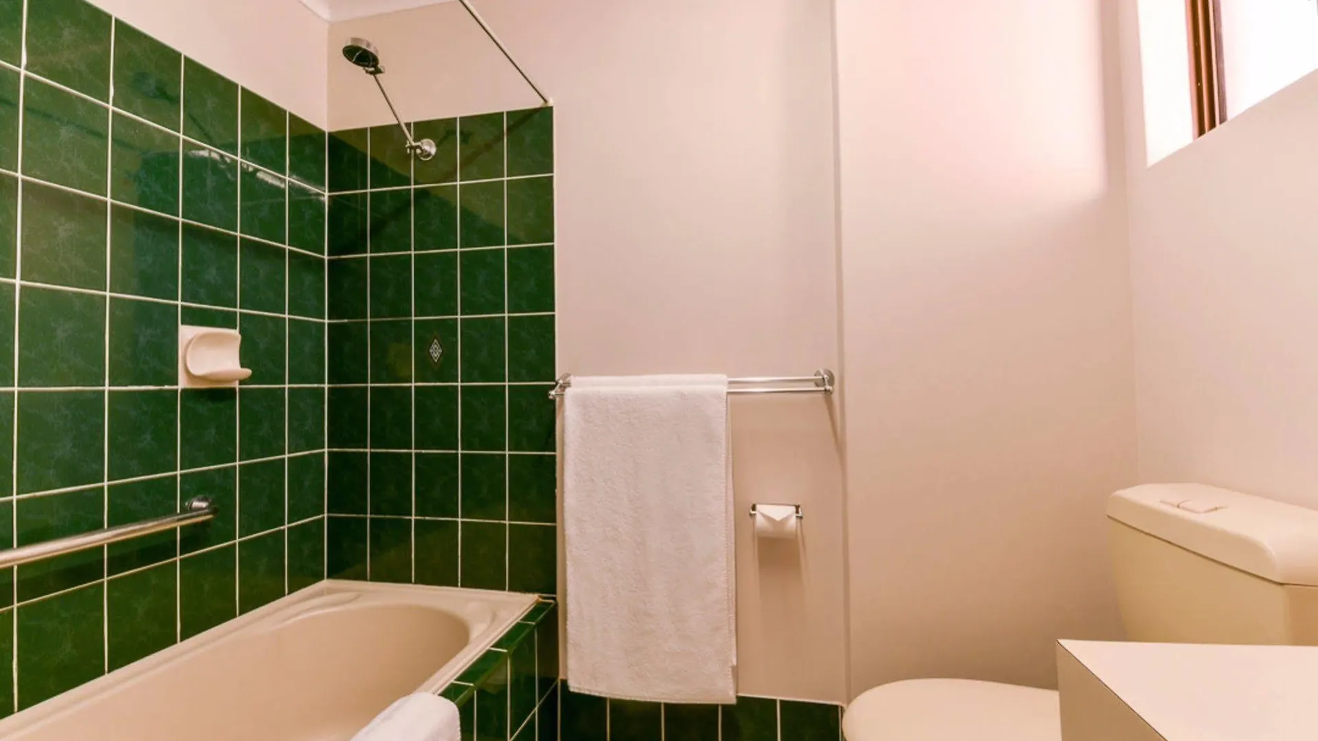 Sanno Marracoonda Perth Airport Hotel 3*,