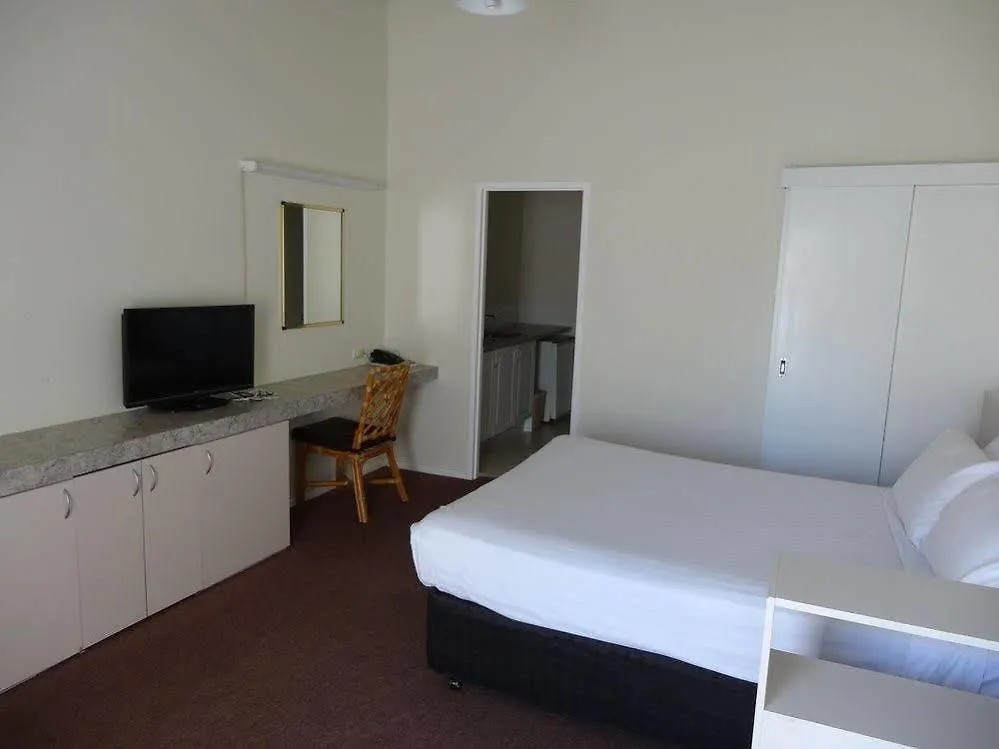 Sanno Marracoonda Perth Airport Hotel 3*,