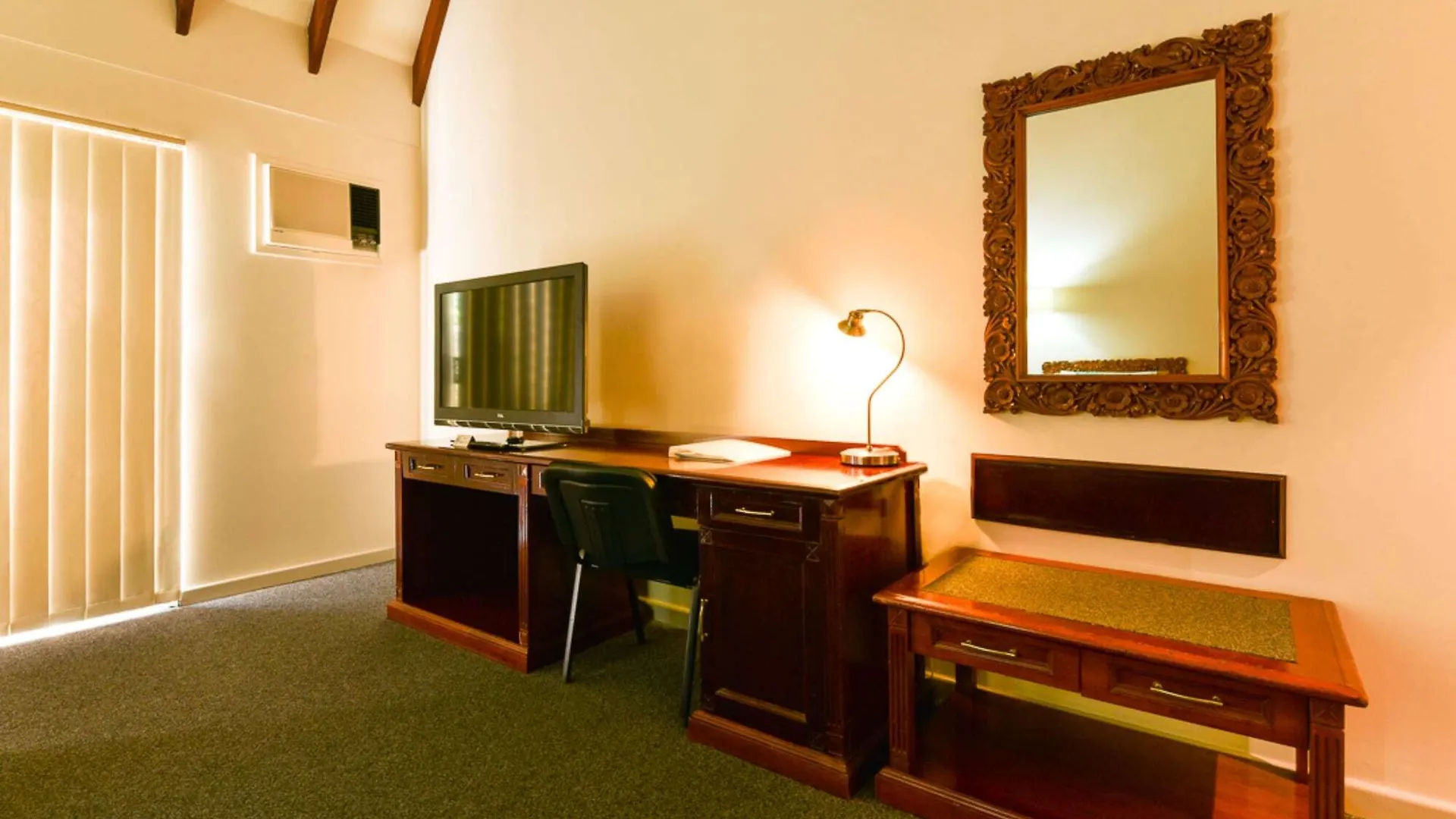 Sanno Marracoonda Perth Airport Hotel 3*,